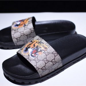 GUCCI Leather SLIDE SANDAL with PLAID tiger mens