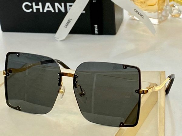 CHANEL glasses