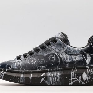 ALEXANDER MCQUEEN black oversized sneakers