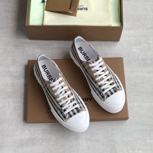 Burberry shoes EU35-EU46