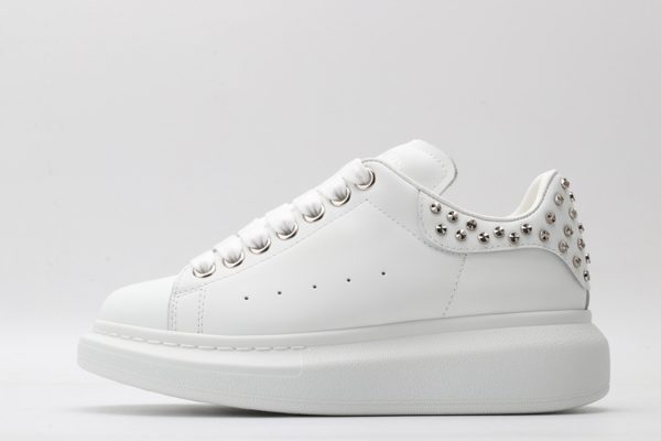 ALEXANDER MCQUEEN oversized white sneakers with silver-finished hammered stud