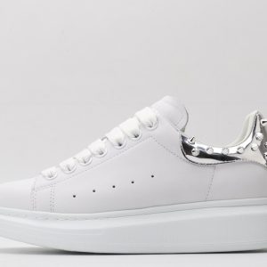White calf leather lace-up sneaker with silver-finished hammered stud