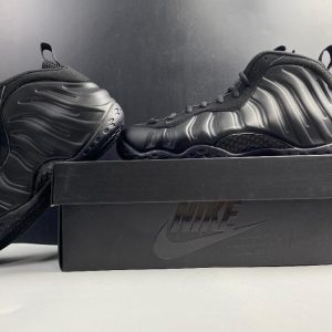 NIKE AIR FOAMPOSITE triple black