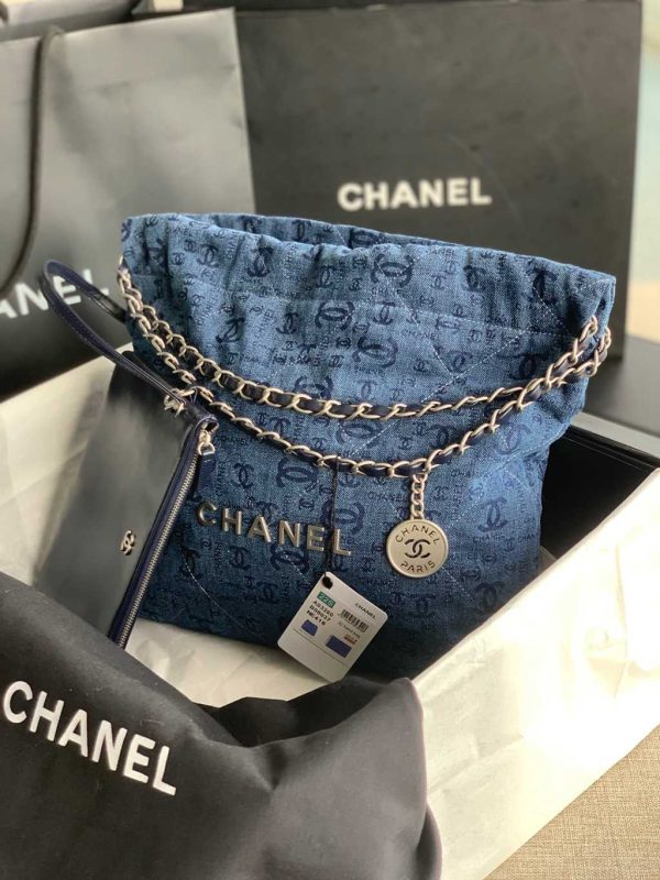 CHANEL bag